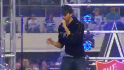 Enrique Iglesias Dallas Cowboys Half Time Performance