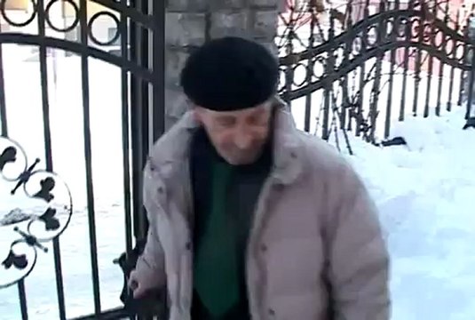 Humor Shqip - Gezuar Me Lecin Pjesa 1/Skeqi 2 2o13 / Lf Video