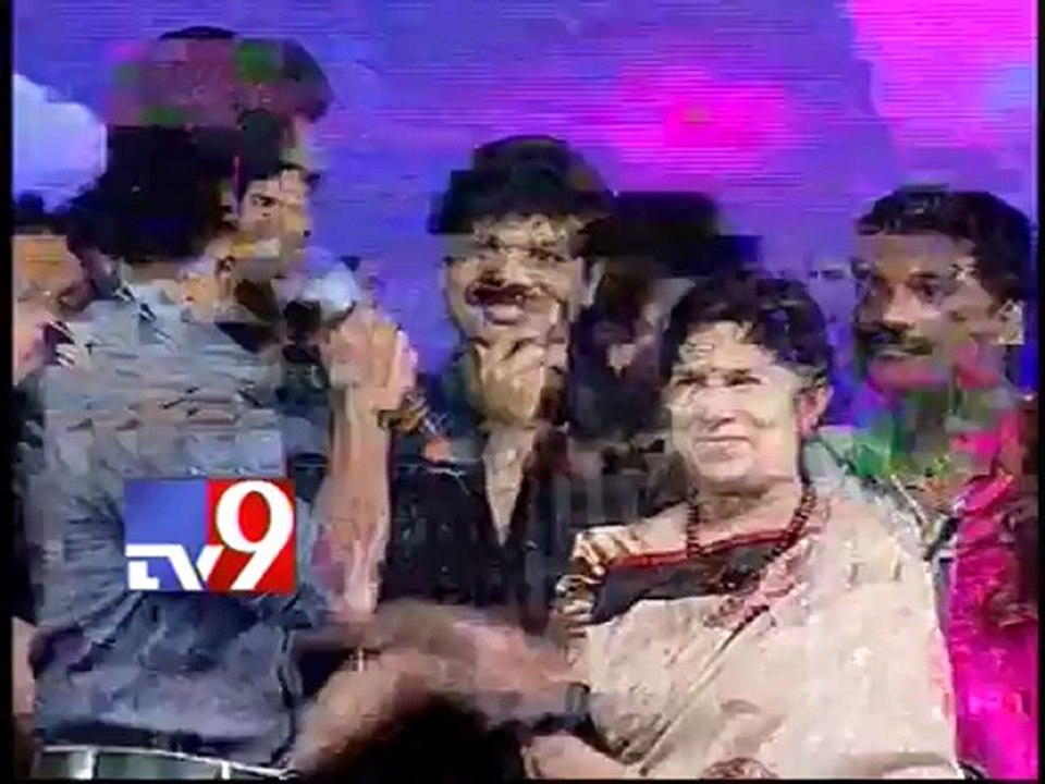 No diffenrences in mega family - Ram Charan
