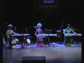 Tam Tấu LIÊN KHÚC 3 MIỀN ( Lille 13-05-2006 )