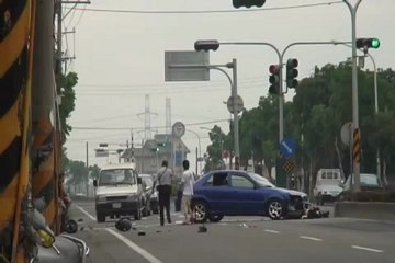 Car Accident in Mumbai - Mumbai Car Accident