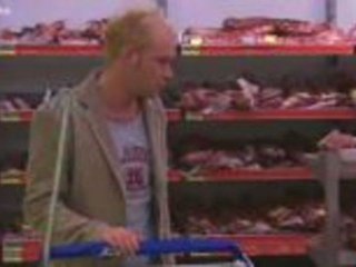 Aktie im Fokus: Anleger honorieren Metros Makro-Verkauf