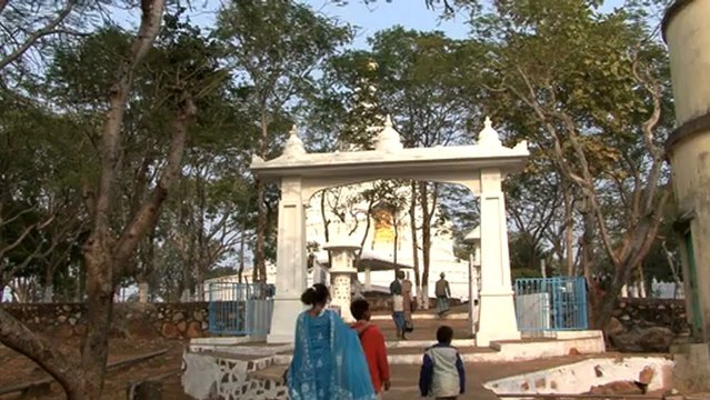 1139.Vishwa Shanti Stupa, Rajgir.mov
