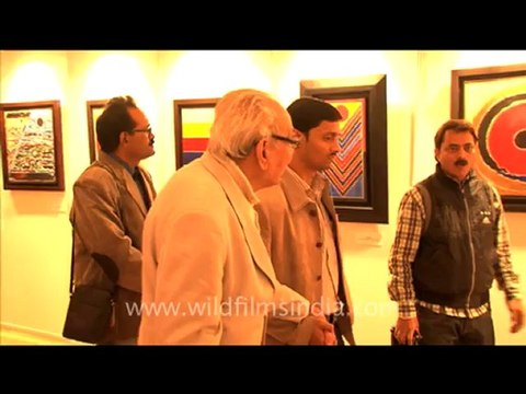 1185.Raza and his paintings, Imperial Hotel, New Delhi.mov