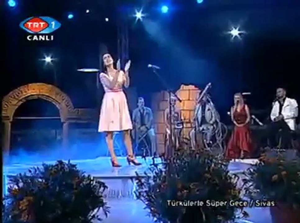 Şevval SAM - "Dostum Dostum"