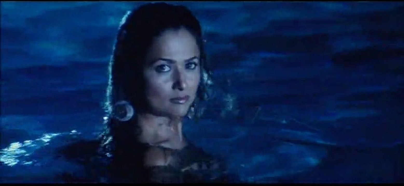 Quiero (Hot Item Movie Song) Ft. Hot ´´n´´ Sexy Amrita Arora ´´Rakht Movie 2004,,