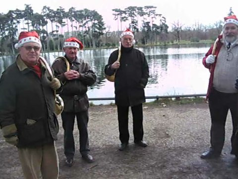 Petit papa Noël chanté par quelques membres du CSBB