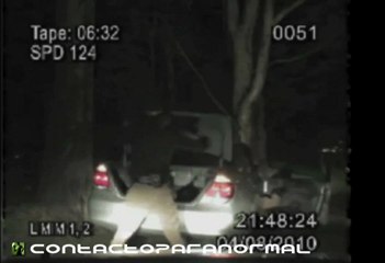 Gnomos atacan a un policia - Gnomes Attack