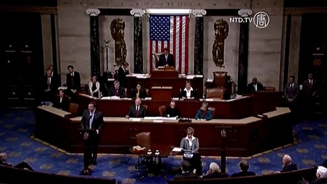 U.S. House Remembers Victims of Connecticut Massacre with Moment of Silence