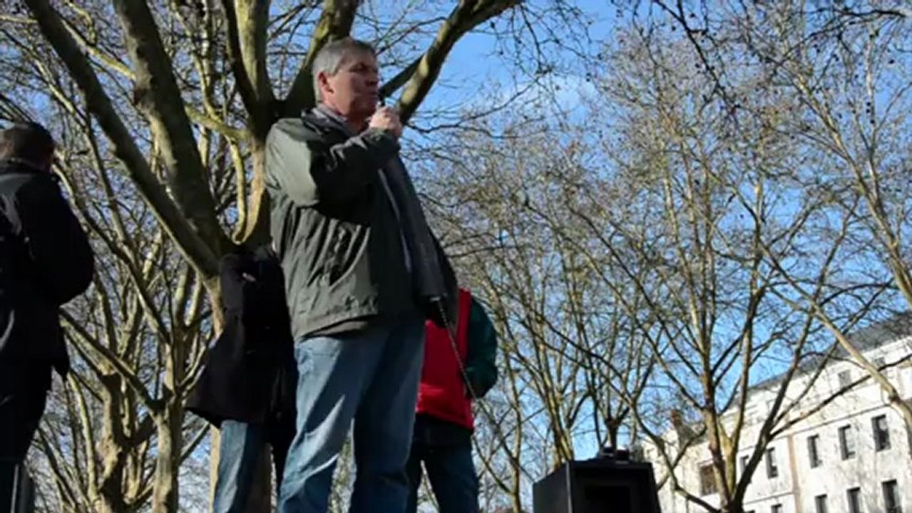 Manifestation directive nitrates Angers  - 17déc12