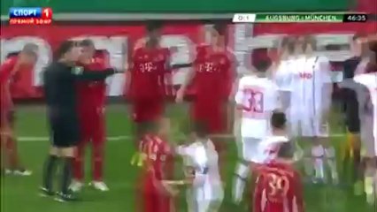 Franck Ribéry hace méritos para ser expulsado