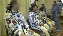 [ISS] Expedition 34 Crew Suited Ahead of Launch