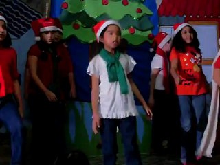 Esteban et sa classe sur scène