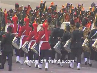 2409.Massed bands of India!.mov