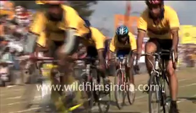 2714.Bicycle racing competition in Rural olympics.mp4