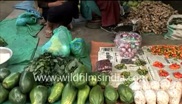 2756.Local vegetable market in Arunachal Pradesh.mp4