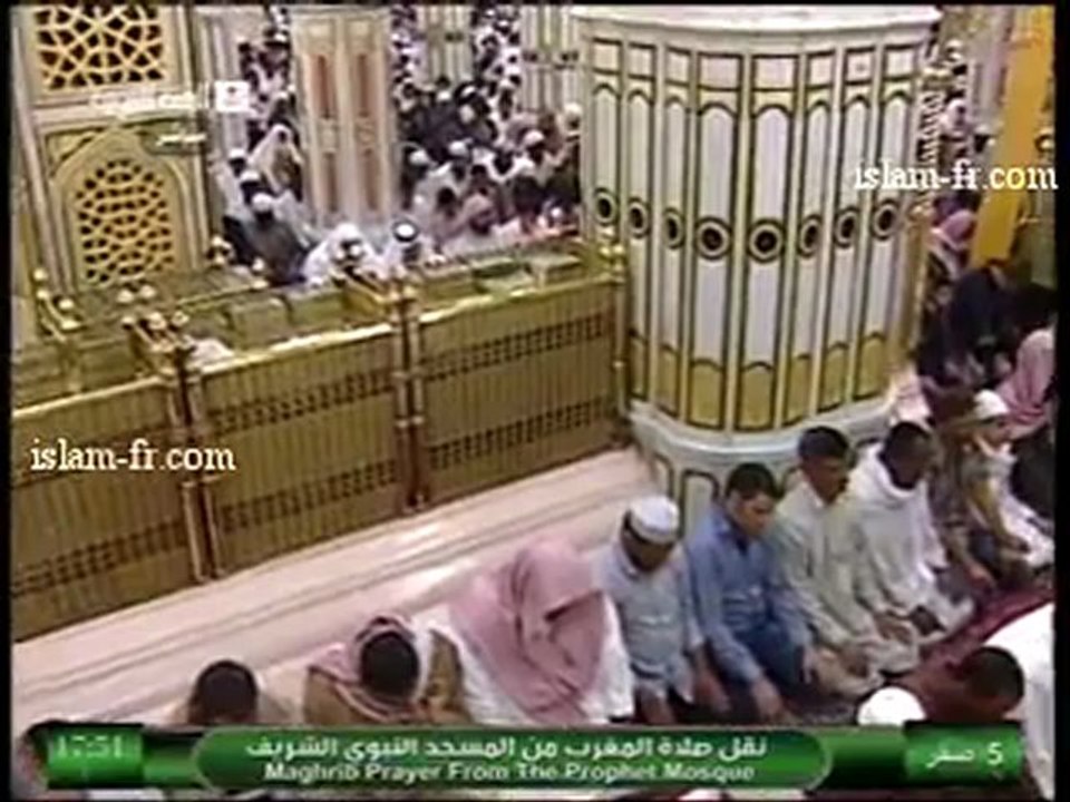 salat-al-maghreb-20121218-madinah