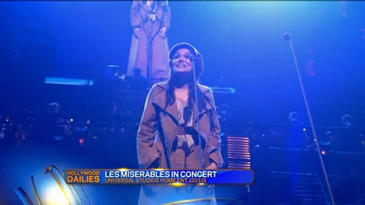 Les Miserables' Seyfried, Redmayne and Barks