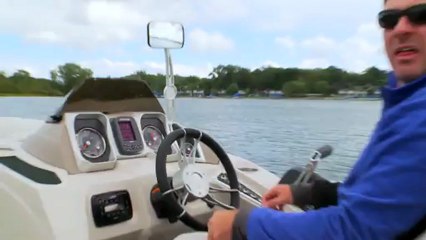 Manitou Legacy 23 SHP - Boat Buyers Guide 2013