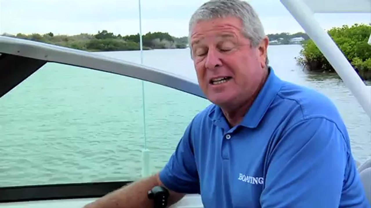 Boston Whaler 230 Vantage - Boat Buyers Guide 2013