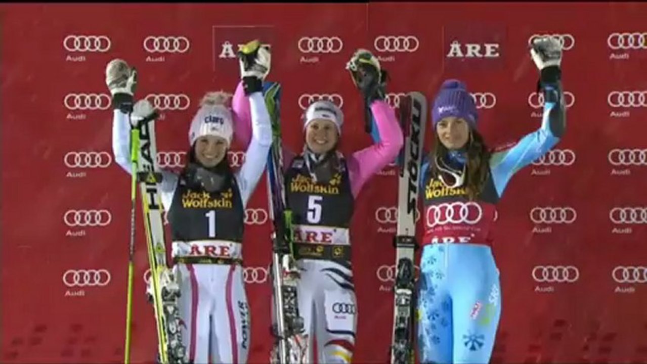 Ski Alpin – Rebensburg stoppe Maze