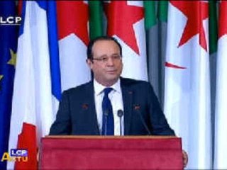 Reportages : En Algérie, François Hollande reconnaît les "souffrances" liées à la colonisation