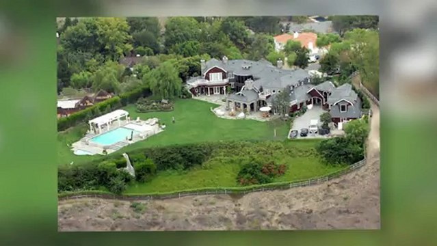 Jessica Simpson Reportedly Puts An Offer On Ozzy Osbourne's $13m Country Mansion