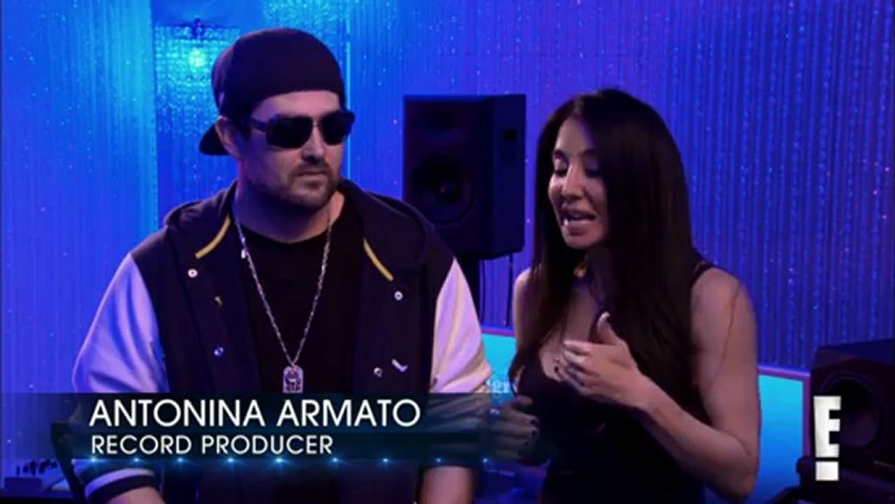 Von Smith Recording With Rock Mafia  Opening Act