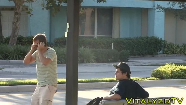 Blague de la fin du monde en caméra cachée