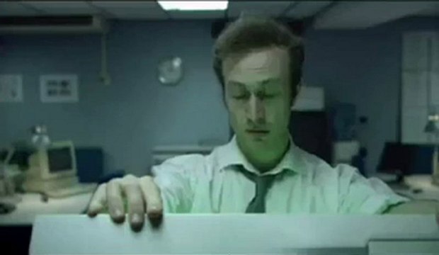 ایک اہم سبق جو آپکے کام آۓ گا - ضرور دیکھیں ‏یہ کلپ دماغ کھول کے اور دل تھام کے دیکھئے گا. انسان کا پیٹ مٹی کے علاوہ اور کوئی چیز نہیں بھر