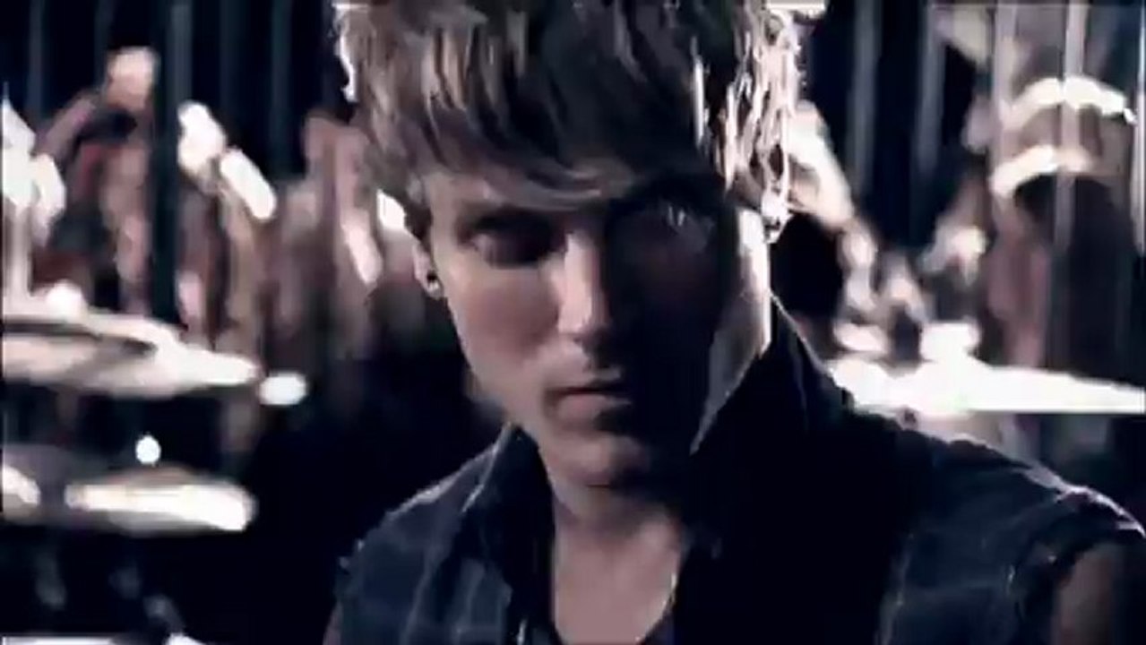 Shine a Light - McFLY (official music video)