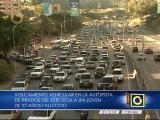 Un muerto deja volcamiento vehicular en la autopista Prados del Este