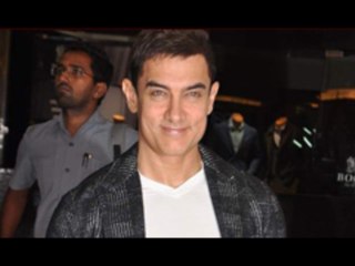 下载视频: Aamir Khan @ Dabangg 2 Premiere - PVR Cinemas Phoenix Mall Kurla