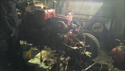 bruit bizard avec drôle de tête