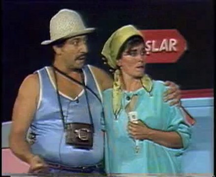 Devekuşu Kabare Yasaklar - Tatilde. Zeki Alasya, Metin Akpınar