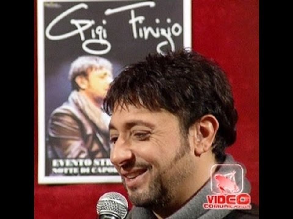 Napoli - Natale con Gigi Finizio (live 18.12.12)