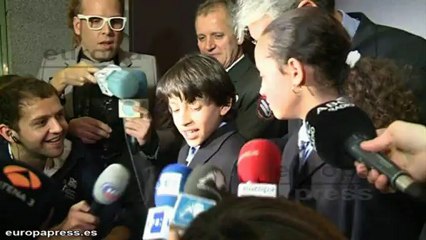 Ismael y Sherley cantan el 'Gordo'