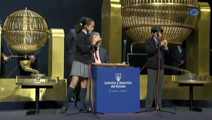 El número 76.058, premiado con el 'Gordo' del sorteo de Navidad