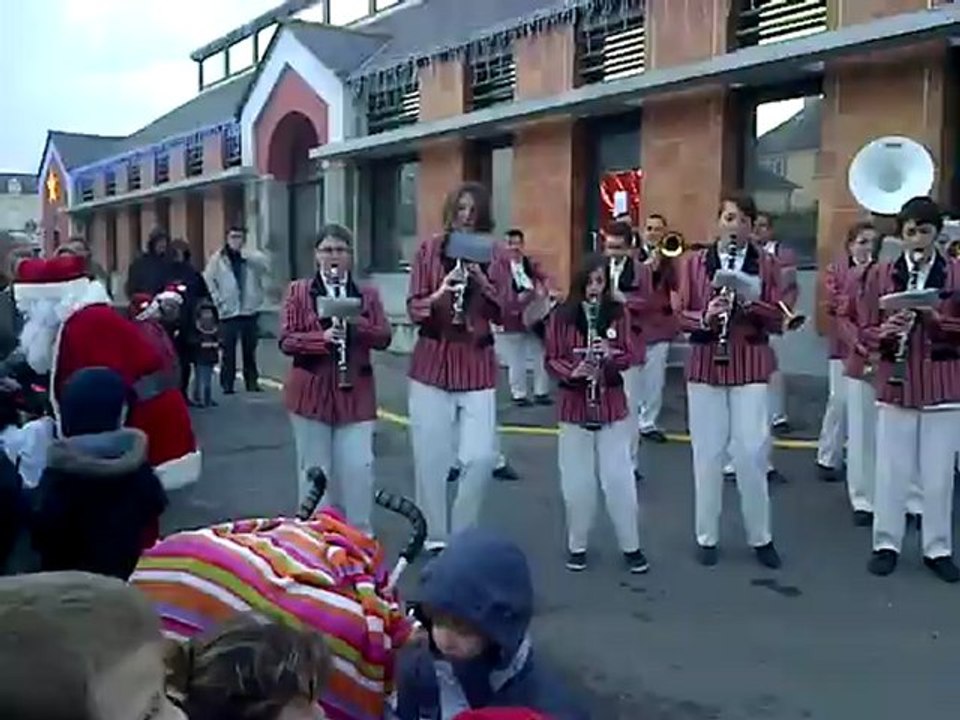le pere noel bouge son popotin