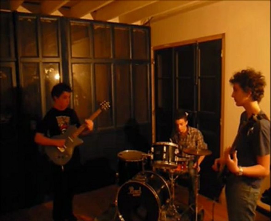 The Forsaken Deads - ( The Whites Stripes - Seven Nation Army )