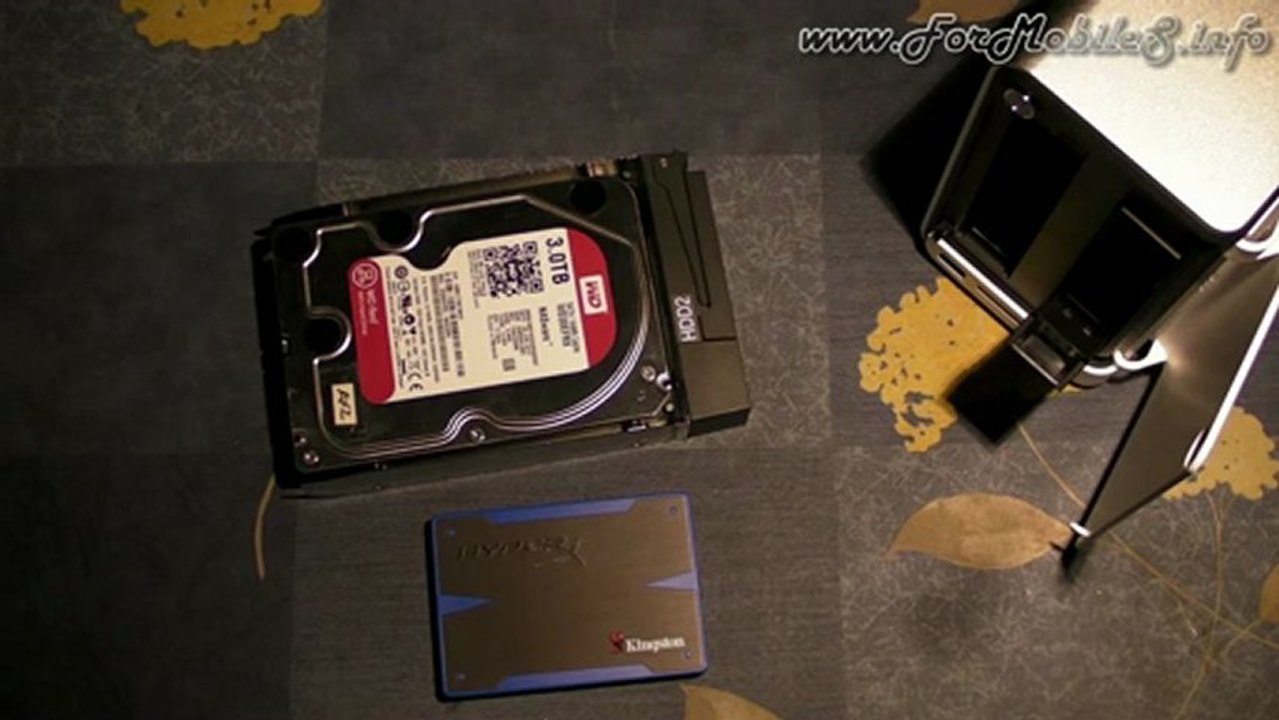 Shuttle KD20 - Come scegliere il tipo di unità e come inserire i vari HDD