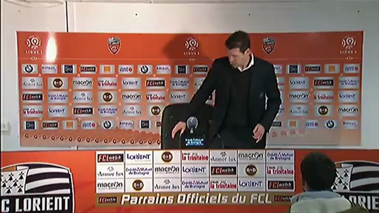 Conférence de presse FC Lorient - Stade de Reims : Christian  GOURCUFF (FCL) - Hubert FOURNIER (SdR) - saison 2012/2013