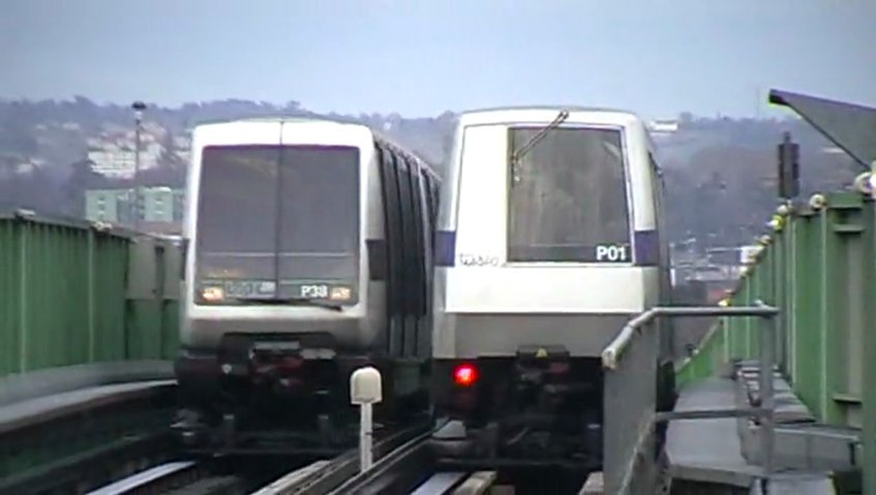 VAL206 rénové : Départ de la station Jolimont sur la ligne A du métro de Toulouse