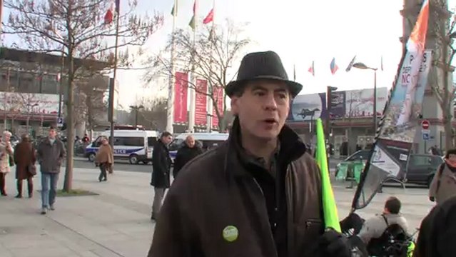 Manifestation du Collectif contre la Tour Triangle 08 12 2012 Philippe Ponge & Yves Contassot EELV