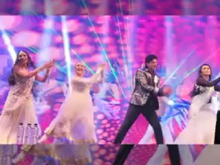 Jakarta grooves to SRKs beats