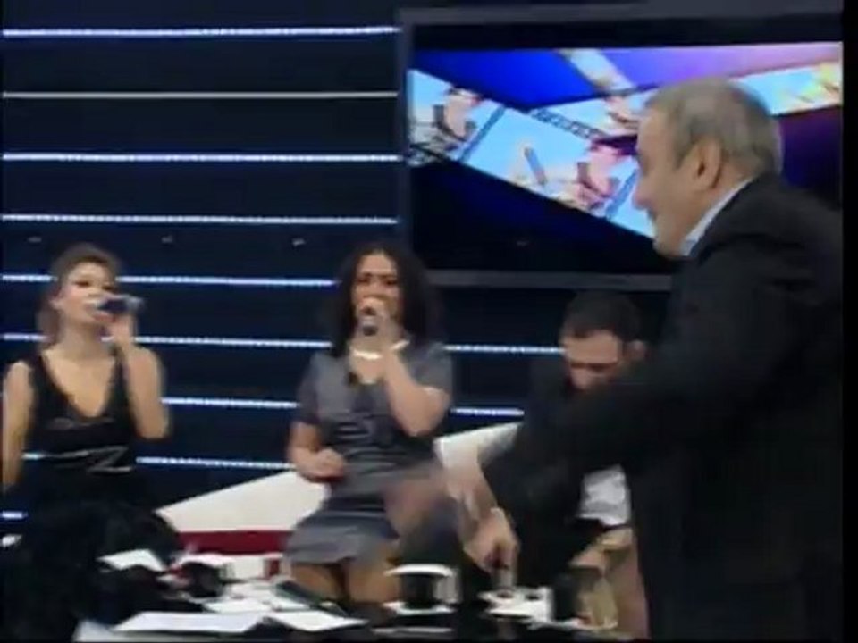 Gönül Ergün  - Uzun Hava ve Gönlüm Ataslara Yandı Gidiyor