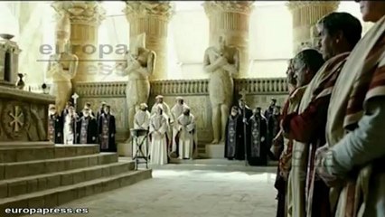 Rachel Weisz dona su vestuario por una causa solidaria