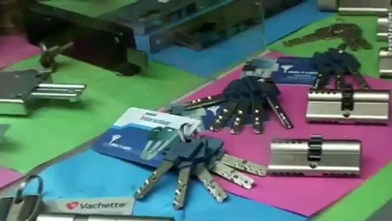 Serrurier Chatillon Tél   01 84 24 49 49