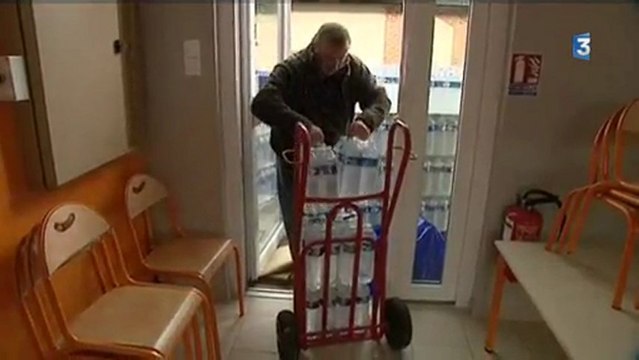 Saint-André-sur-Cailly(76) : distribution de bouteilles d'eau à cause de la turbidité