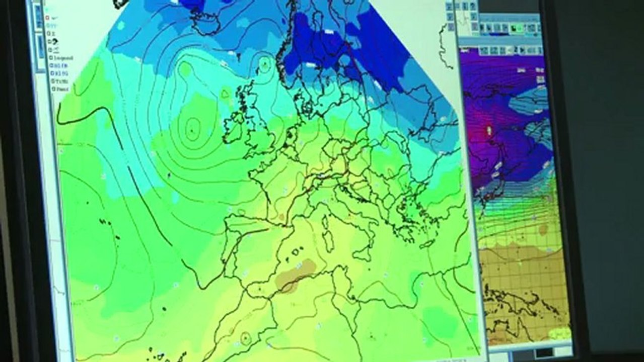 Noël au balcon en France, aux tisons à Moscou